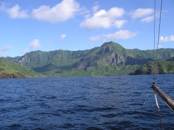 Arriving in Baie D'Anaho