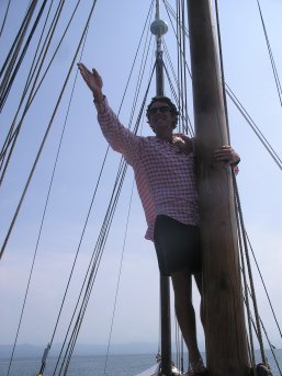 Stuart guiding us around the reefs